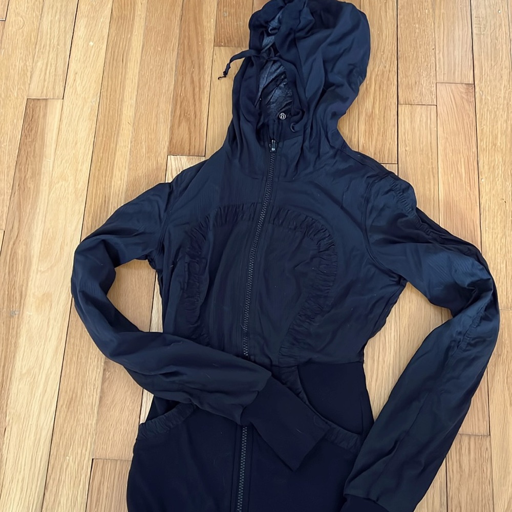 Reversible Lululemon jacket. Size 4